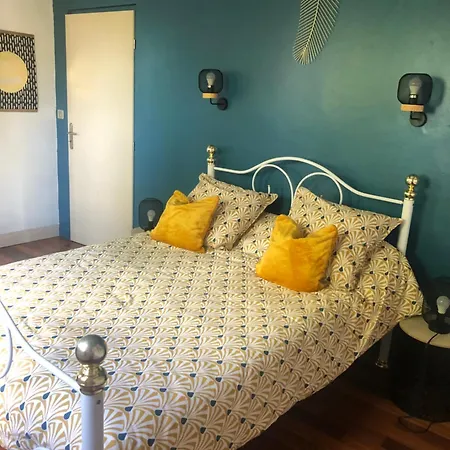 Hébergement de vacances Piscine, Jacuzzi 2p Monflanquin *